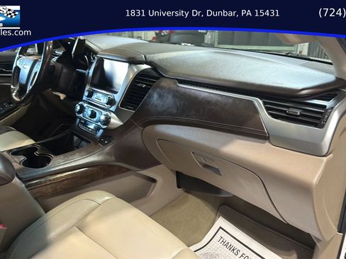 Used 2018 Chevrolet Suburban LT w/ LT Signature Package AWD/4WD image 32