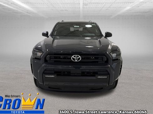 New 2026 Toyota 4Runner SR5 image 2