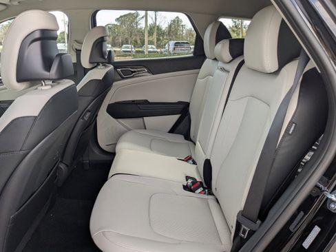 New 2026 Kia Sportage EX FWD image 17