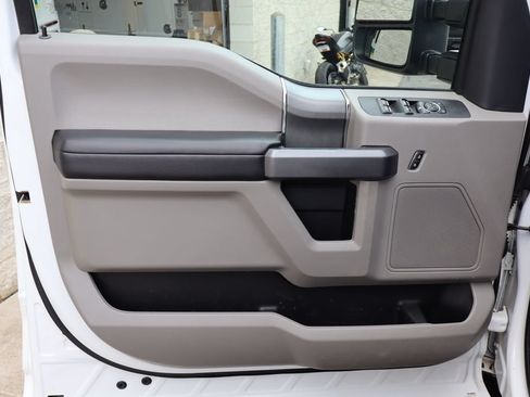 Used 2022 Ford F250 XLT w/ Black Appearance Package AWD/4WD image 20