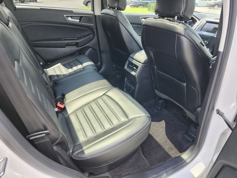 Used 2016 Ford Edge SEL w/ Equipment Group 201A AWD/4WD image 21