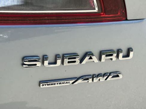 Used 2017 Subaru Outback 2.5i Premium AWD/4WD image 16