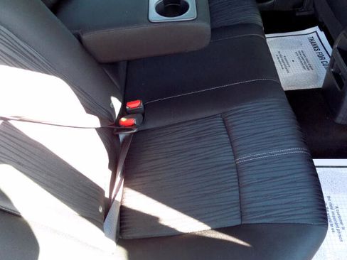 Used 2016 Nissan Sentra SV image 12