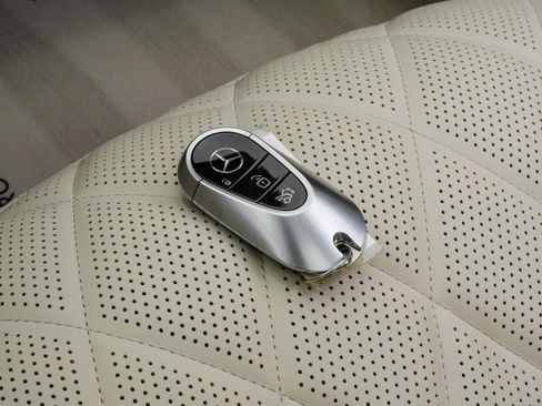 Used 2022 Mercedes-Benz S 580 4MATIC Sedan image 56