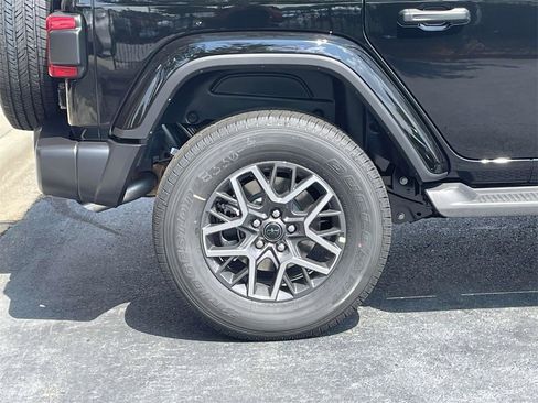 New 2025 Jeep Wrangler Sahara image 36