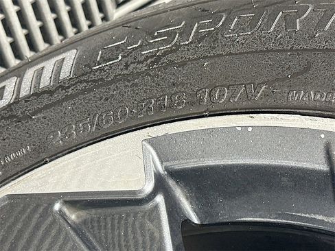 Used 2024 Nissan Rogue SV image 33