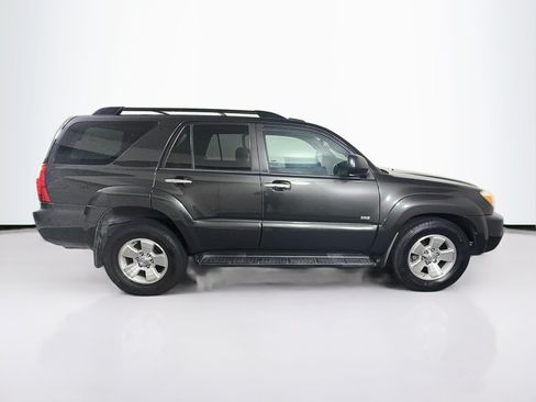 Used 2008 Toyota 4Runner SR5 RWD image 10