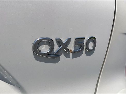 Used 2021 INFINITI QX50 Essential w/ Convenience Package AWD/4WD image 28