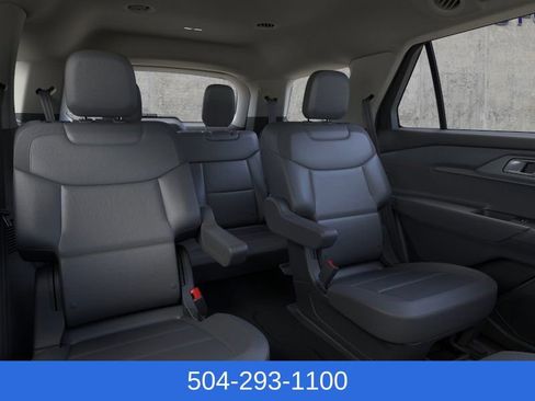 New 2026 Ford Explorer Active RWD image 13