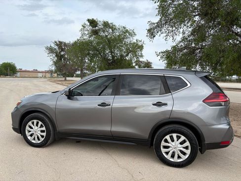 Used 2018 Nissan Rogue S image 7