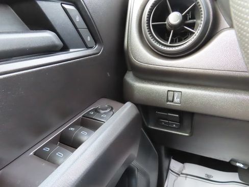 Used 2026 Chevrolet Colorado Trail Boss AWD/4WD image 29