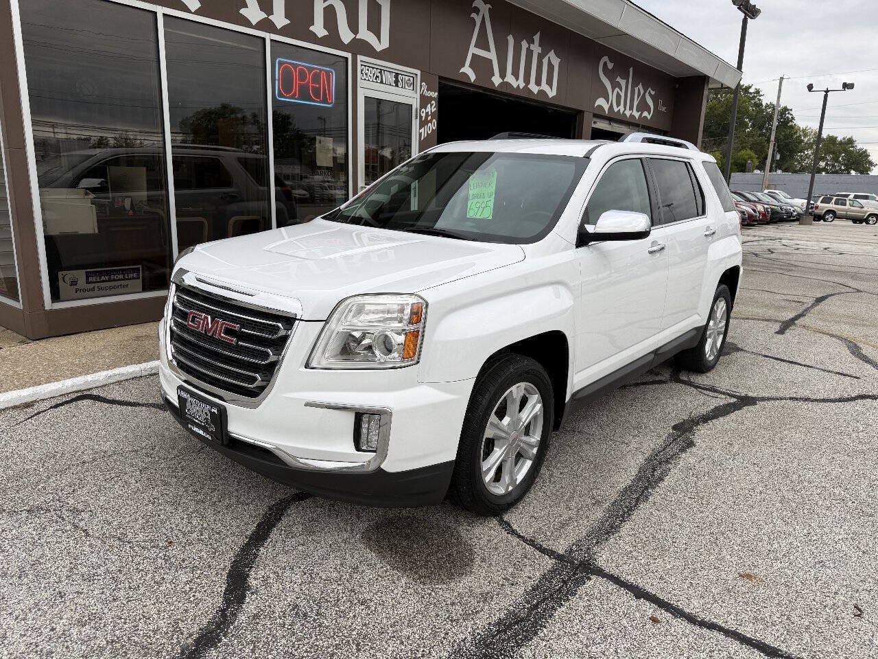 Used 2016 GMC Terrain SLT FWD image 2