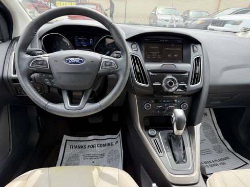 Used 2015 Ford Focus Titanium FWD image 14