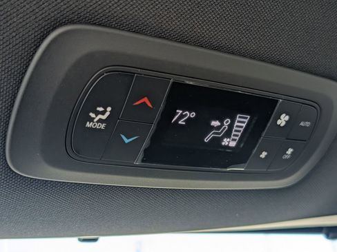 New 2026 Chrysler Pacifica Select w/ S Appearance Package image 41