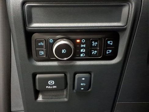 Certified 2025 Ford F150 Lariat w/ Equipment Group 502A High AWD/4WD image 17