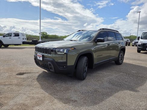New 2026 Jeep Cherokee Laredo AWD/4WD image 3