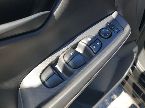 Certified 2025 Nissan Sentra S image 9