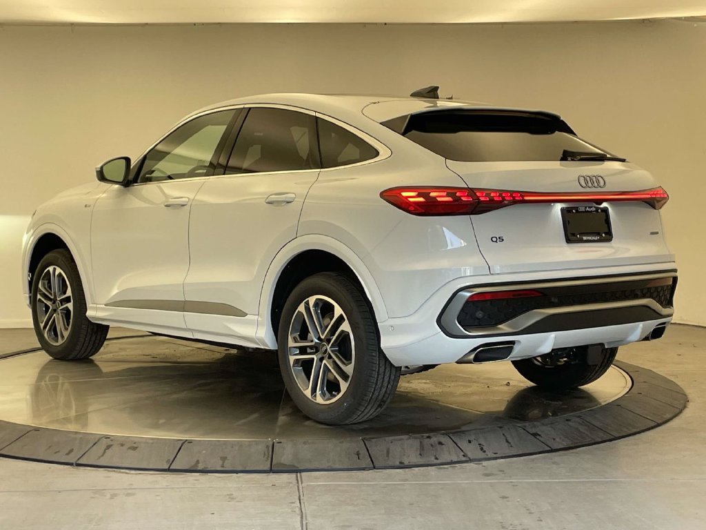 New 2026 Audi Q5 Premium Plus AWD/4WD image 3