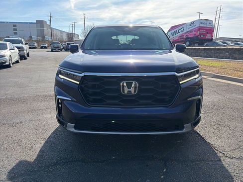 Used 2025 Honda Pilot EX-L image 8