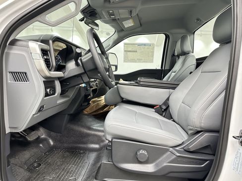 New 2025 Ford F350 XL w/ XL Chrome Package image 10