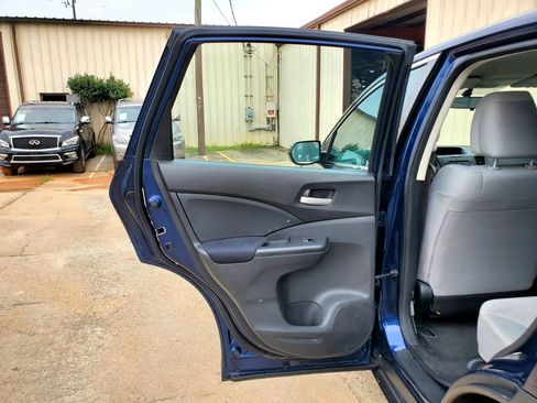 Used 2015 Honda CR-V LX image 26