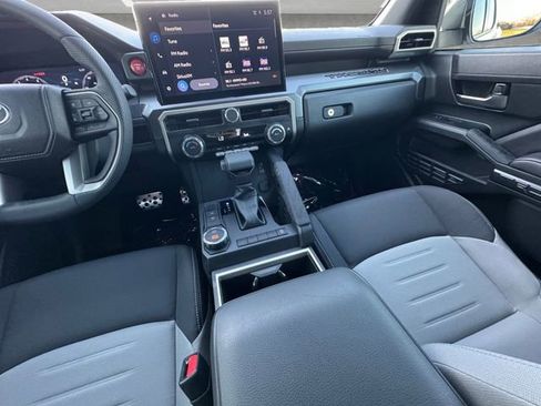 Used 2026 Toyota Tacoma TRD Sport image 3