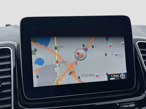 Used 2017 Mercedes-Benz GLE 350 image 16