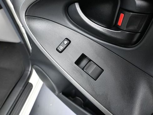Used 2012 Toyota RAV4 EV FWD image 40