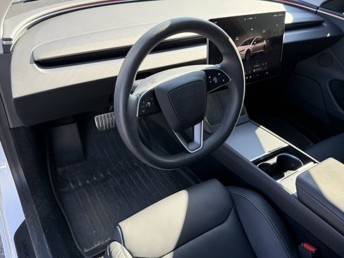 Used 2024 Tesla Model 3 Performance image 9
