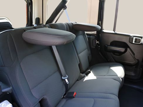 Used 2021 Jeep Wrangler Unlimited Sport w/ Sun And Sound Package AWD/4WD image 19