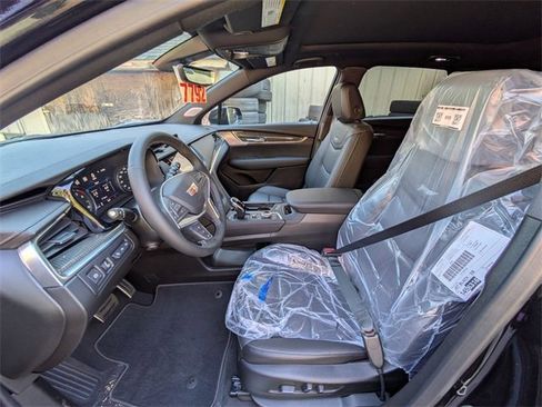 New 2025 Cadillac XT5 Sportv w/ Technology Package image 25