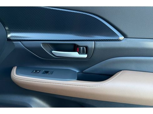 New 2026 Toyota Grand Highlander AWD Hybrid image 21
