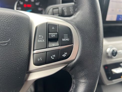 Certified 2022 Ford Explorer XLT w/ Equipment Group 202A image 10