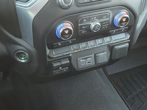 Certified 2021 GMC Sierra 1500 SLT image 20