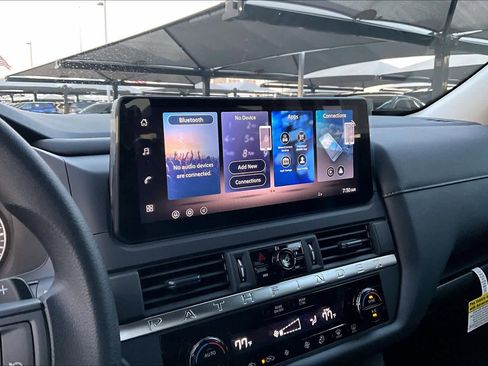 New 2026 Nissan Pathfinder S image 15