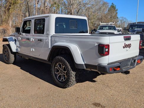 New 2026 Jeep Gladiator Mojave AWD/4WD image 3
