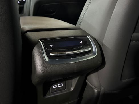 Used 2024 Cadillac XT6 Premium Luxury FWD image 39