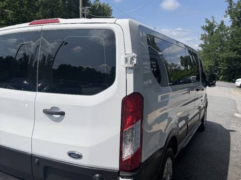 Used 2019 Ford Transit 350 XLT RWD image 5