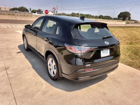 Used 2025 Honda HR-V LX image 5