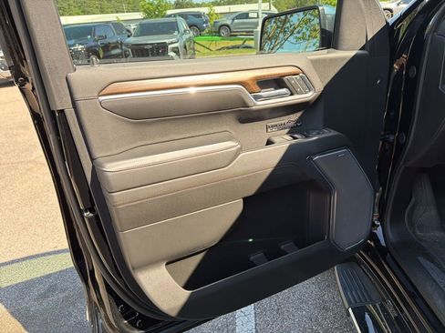 Used 2024 Chevrolet Silverado 1500 High Country w/ Technology Package image 14