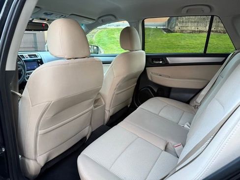 Used 2016 Subaru Outback 2.5i Premium image 27