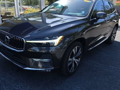 Used 2022 Volvo XC60 B5 Inscription w/ Advanced Package