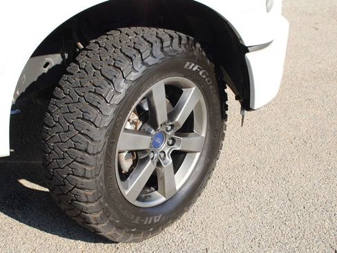 Used 2016 Ford F150 XLT w/ Equipment Group 302A Luxury AWD/4WD image 34