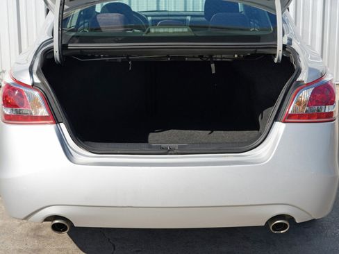 Used 2013 Nissan Altima 2.5 S image 9