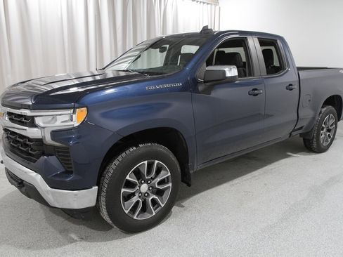 Certified 2022 Chevrolet Silverado 1500 LT image 3