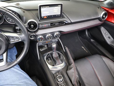 Used 2017 MAZDA MX-5 Miata Grand Touring RWD image 36