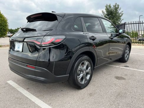 Certified 2026 Honda HR-V LX image 4