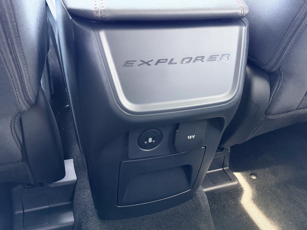 New 2026 Ford Explorer Active RWD image 10