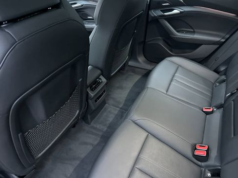 Used 2025 Audi A6 e-tron Premium Plus w/ Premium Plus image 4