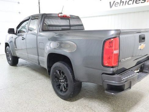 Used 2016 Chevrolet Colorado LT w/ LT Convenience Package RWD image 3